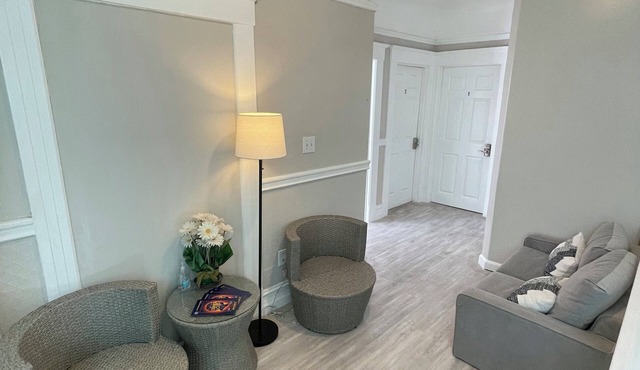 Private Suite in the Heart of San Francisco