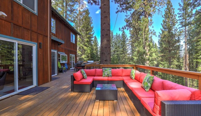 Quiet Family Home with Hot Tub & Game Room