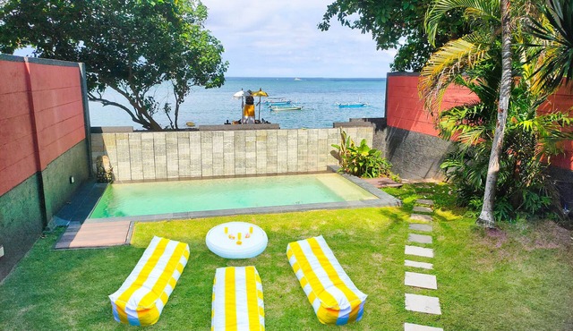 Rare Beach Front Villa! Beach Gate! No Cars on Walks! Ocean & Sunrise Views!
