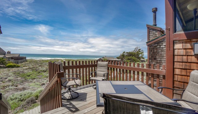 Refreshed Oceanfront Beach House with two Master Suites