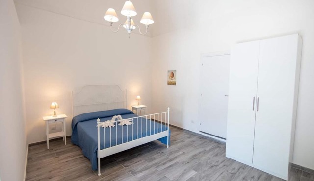 Room in B&B - Palazzo D'aquino, Large Double Room Num1