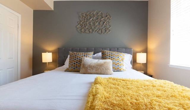 Saints 2BDRM King Suite | Deluxe Living Cali