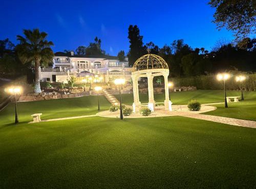 San Diego French Garden Poolside Retreat - Wine Country & Safari Park