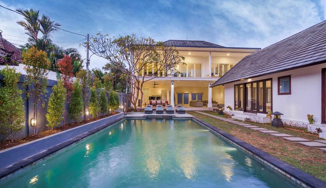 Seminyak, 10BDR, BEACHSIDE, GREAT INCLUSIONS