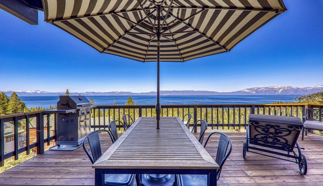 Sierra at Rubicon - 3 BR, Panoramic Lake Views, Private Hot Tub HOA Private Beach!