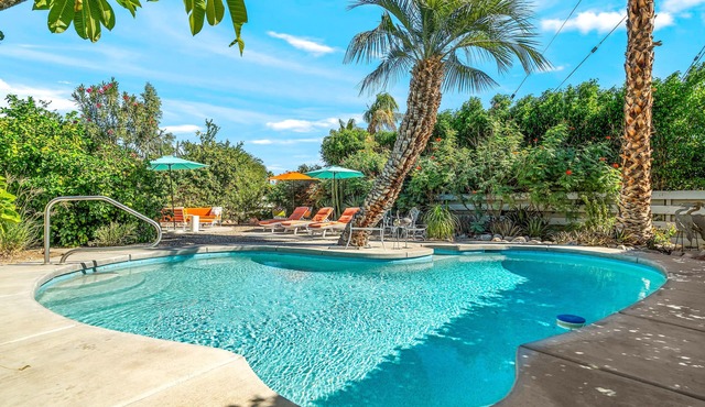 Simple Mid-Century Elegance with Private Pool