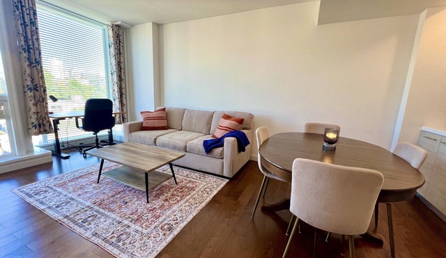 Sleek and Modern Condo in heart of Hayes Valley