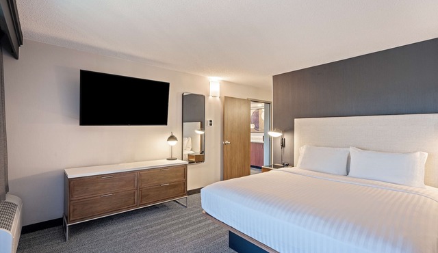 Sonesta Select Pleasant Hill