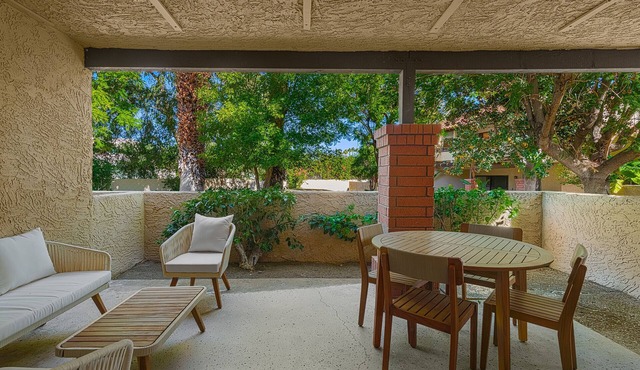 South Palm Springs 2 bed Oasis Condo #5680