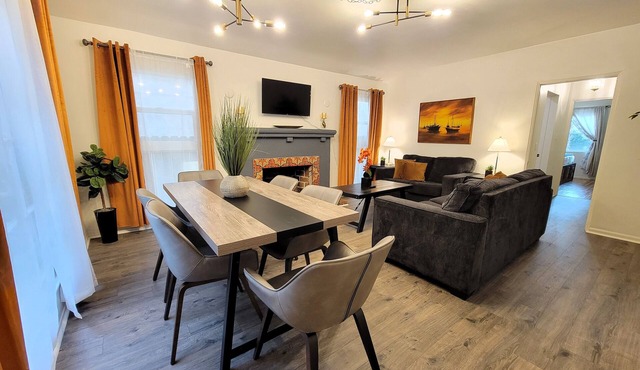 Spacious 3 bedroom apt. Walk to markets, Game console, 10 min to Rodeo Drive!
