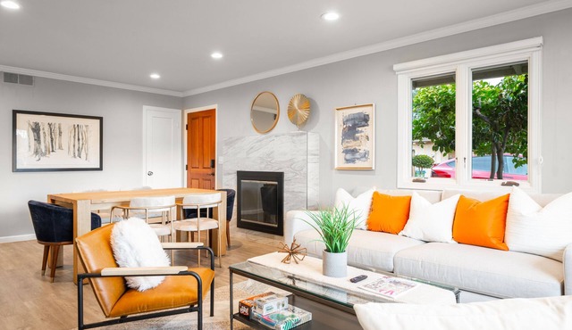 Spacious & Classy 4BR Los Gatos Villa: Jetted Tub & Foozball