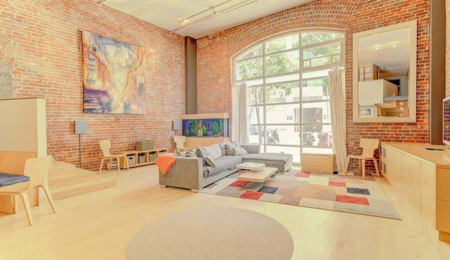 Spacious Luxury Historic Loft in Downtown SF