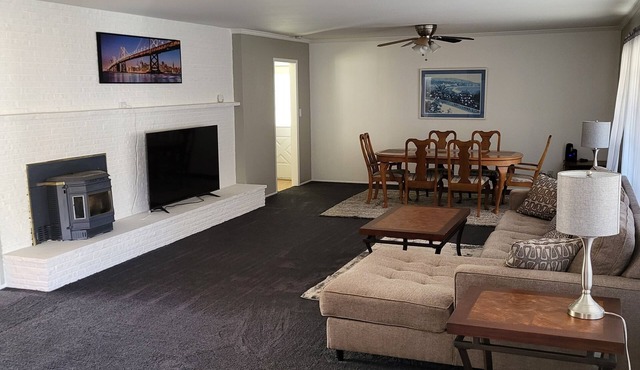 Spacious Red Bluff mid-century ranch style in Red Bluff
