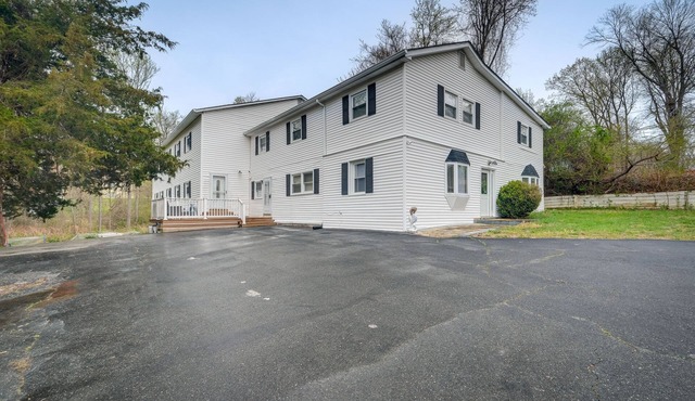 Spacious Triangle Townhome - Near Hiking & Golf! in Triangle