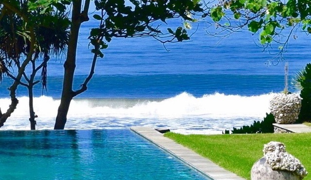 Spectacular Beachfront 5BR Villa, Tabanan - Perfect Getaway Spot!