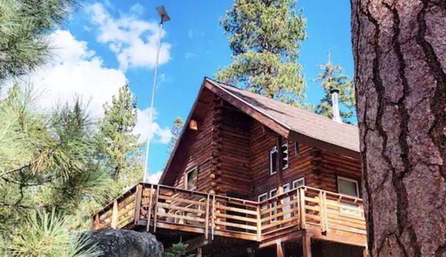 SplitRock Cabin, Ponderosa California. A Log Cabin Paradise! in Springville