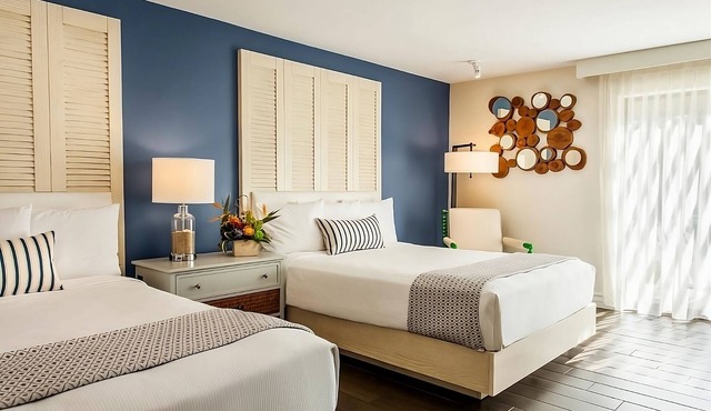 Steps Away from Fun! Outdoor Pool, Beachfront Location!