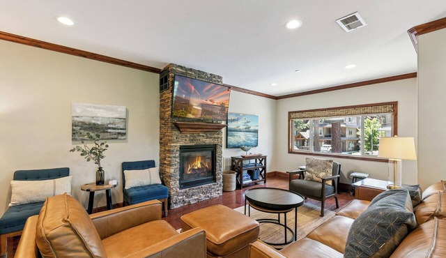 Steps to Heavenly, Lake & More | Tahoe Woods #101