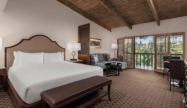 Studio Suite, Golf or Spa View at Rancho Bernardo Inn, Outdoor Pool, Parking