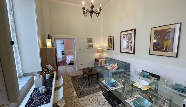 Stunning Apartment with petite terrace in Aristocratic Palace