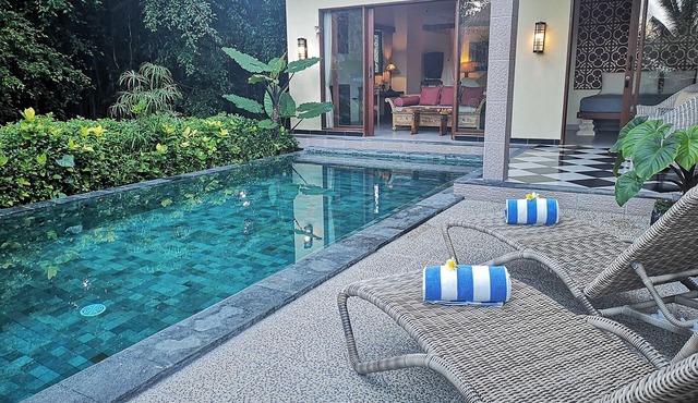 Stunning chick one bedroom villa with private pool