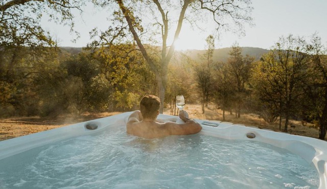 Sunset Glow Hidden Meadow BBQ HotTub by Casa Oso in Oakhurst