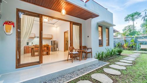 Suweca House
