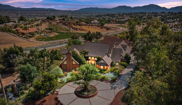 Temecula Romantic Tudor Estate In The Heart Of Wine Country
