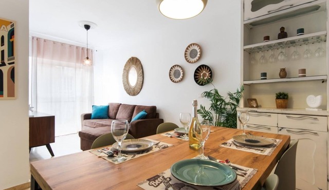 The 2nd Corner: Central Apartment