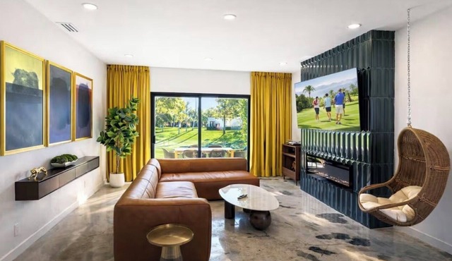 The Atomic Bungalow - Golf Front - Guard Gated 3 Bed 2 Bath Mid Century Charm