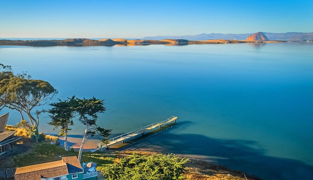 The GREEN COTTAGE on Morro Bay—A Fabulously Romantic Waterfront Get-Away for Two