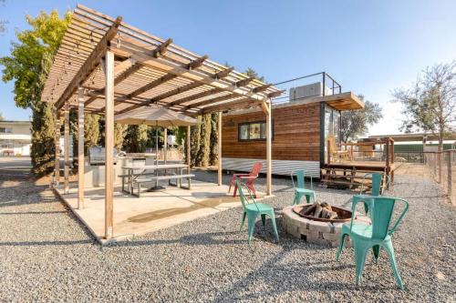 Tiny Cargo Home South