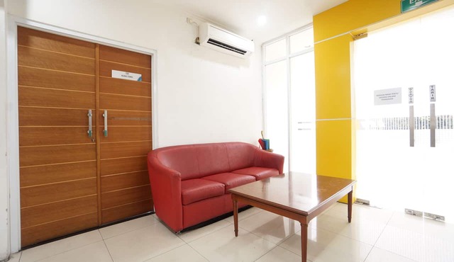 Townhouse Oak Hotel Damar Kurung in Gresik
