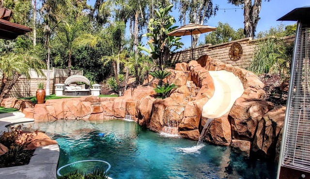 Tropical Paradise 4 Bedroom Home sleeps 10