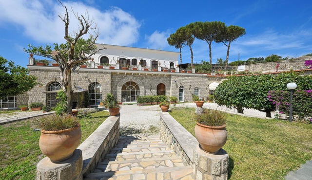 Two-room loft apartment with 2 bathrooms and kitchen - Tenuta Villa Tara
