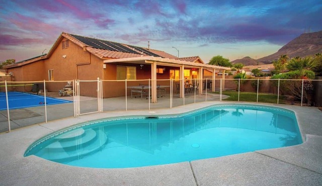 Ultimate 3BR Home: Pool, Pickleball and MORE!