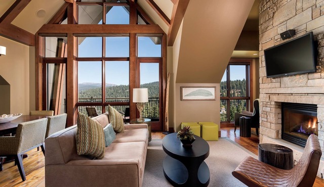 Unforgettable! 3 BR Ritz Carlton Tahoe: Ski In Ski Out