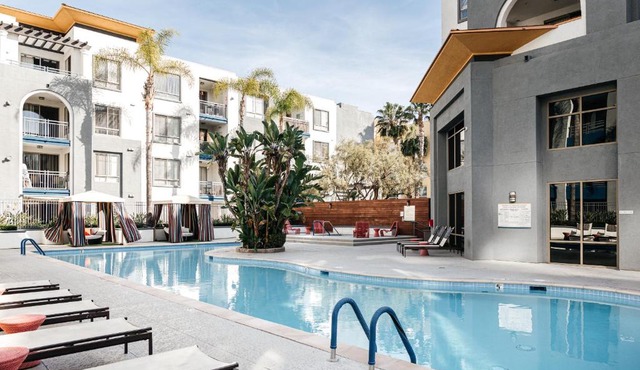 Woodland Hills Escape