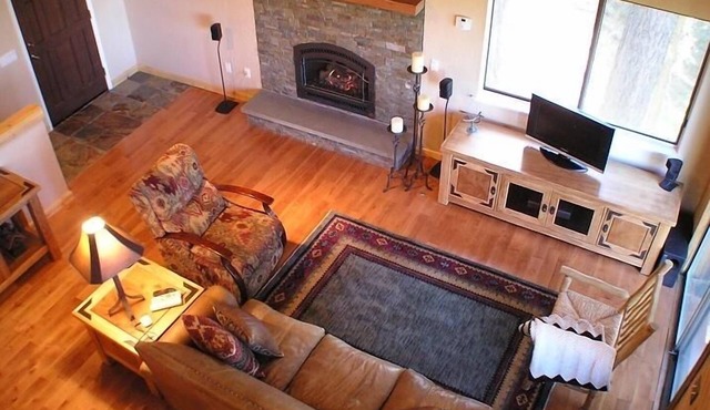 Views Views Views-Spectacular Mtn Views and Peaceful Setting