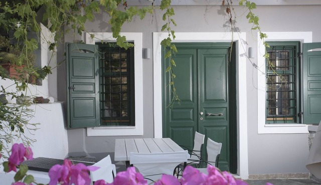 "Villa Accomodesio", spacious villa for 6 p. with excellent view to Aegean sea
