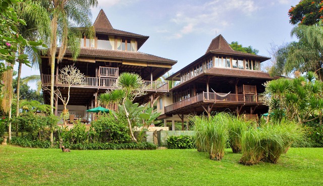 Villa Atas Awan