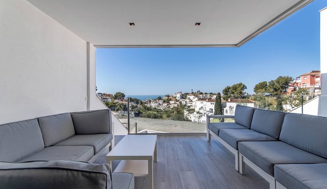Villa Carlson - Three Bedroom Villa, Sleeps 6