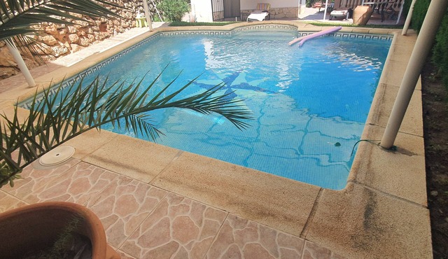 Villa - Casa del Sol! Detached villa with pool, outdoor terraces near the beach!