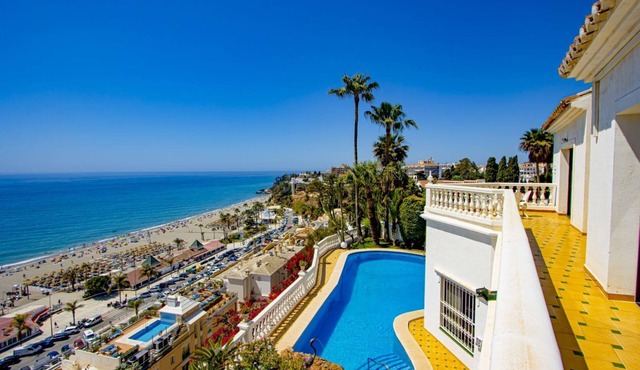 Villa Costanera - Four Bedroom Villa, Sleeps 8
