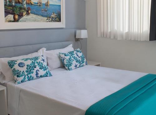 Villa Emanuel White