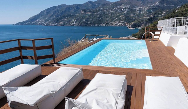 Villa in Erchie with 4 bedrooms sleeps 8