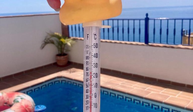 Villa in Nerja with private pool and sea view