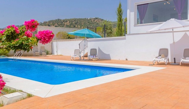 Villa María de Periana by Ruralidays