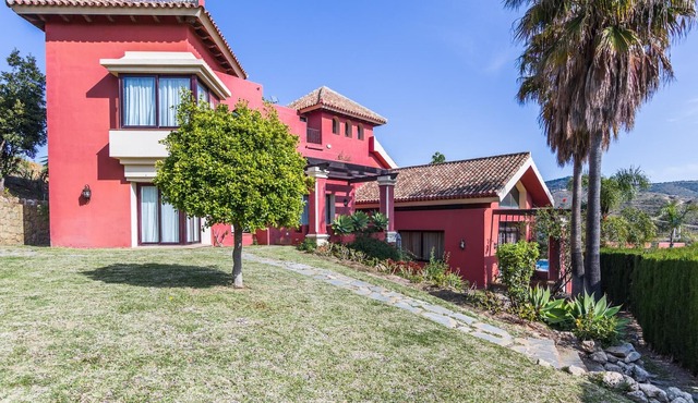 Villa Marbella, 5 bedrooms, 10 persons