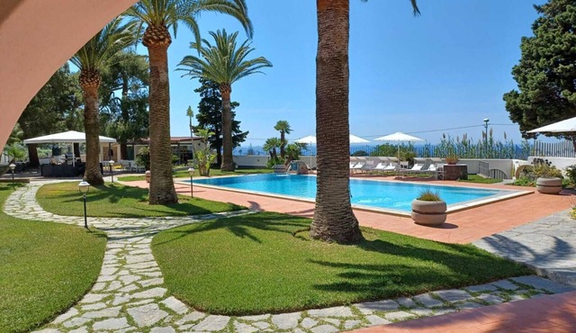 Villa Martina - "Oleandro" apartment, in the annex of a prestigious Villa
